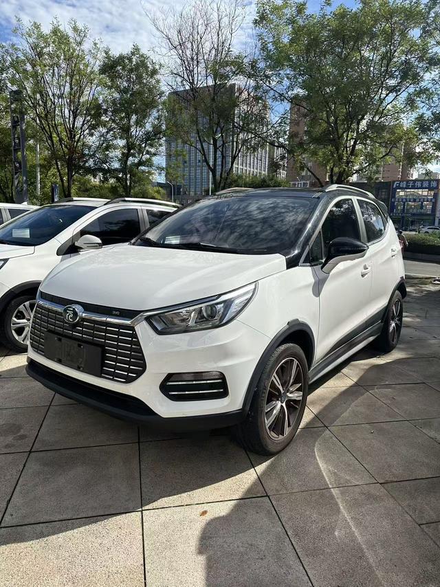 Yuan EV 2018 EV360 Smartlink Creative Cool Model