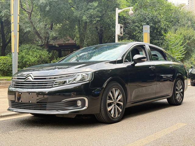 Citroën C6 2021 400THP Comfort Edition