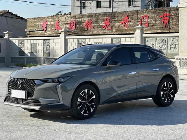 DS 4 2023 model 1.6T Xia Le Palace CROSS Version