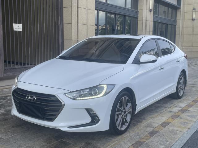 Leading the 2018 1.6L automatic 15th Anniversary Special Edition