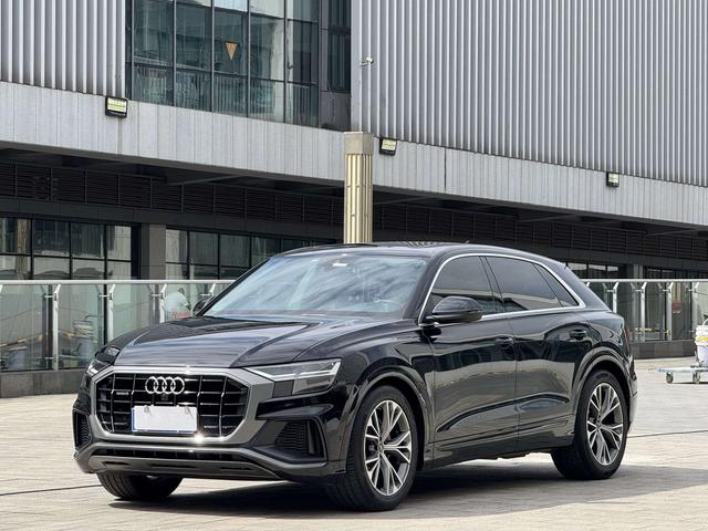 Audi Q8 2021 55 TFSI Precision Dynamic