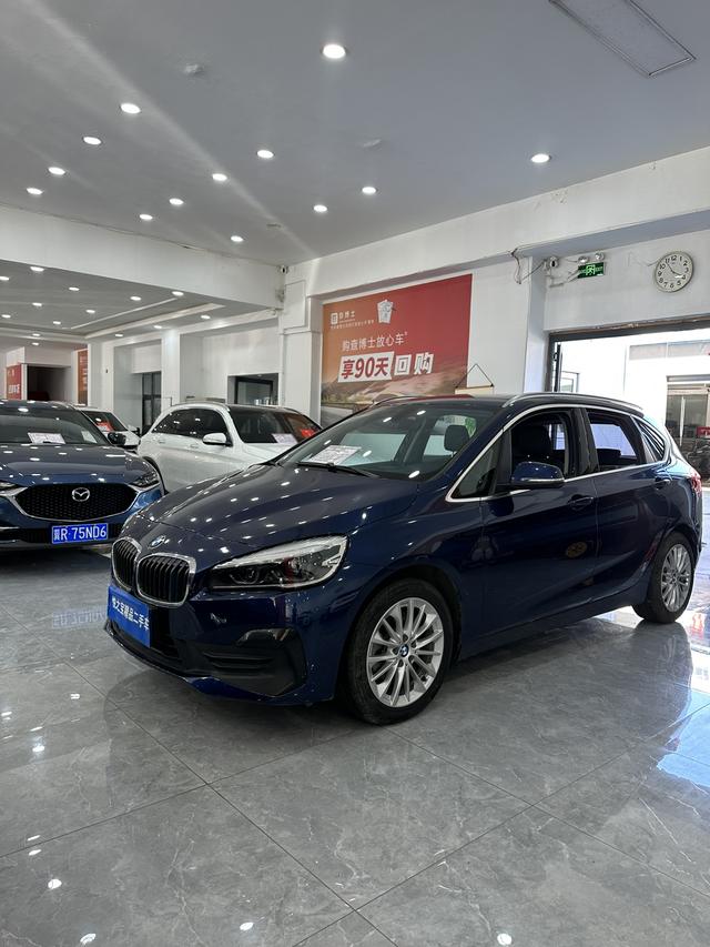 BMW 2 Series Wagon 2019 218i Leader