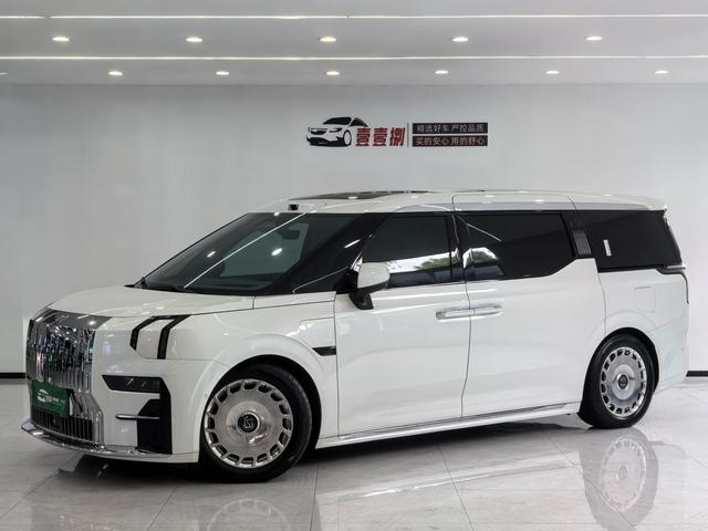 ZEEKR 009 2024 six-seater executive edition four-wheel drive 140kWh