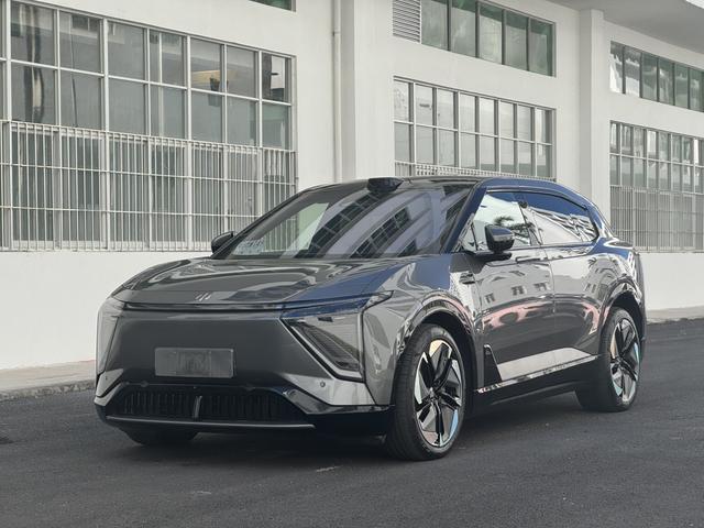 High Hopper HiPhi Y 2023 765km Signature Edition