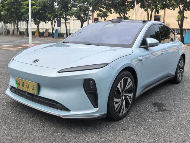 Azera ET5 2022 75kWh