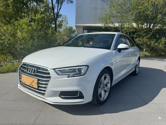 Audi A3 2019 Limousine 35 TFSI Aggressive State VI