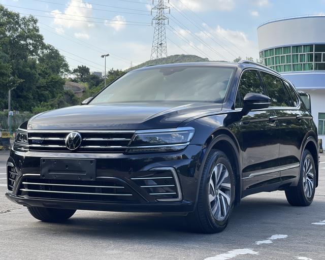 Touareg L PHEV 2020 430PHEV Plug-In Hybrid Signature Edition