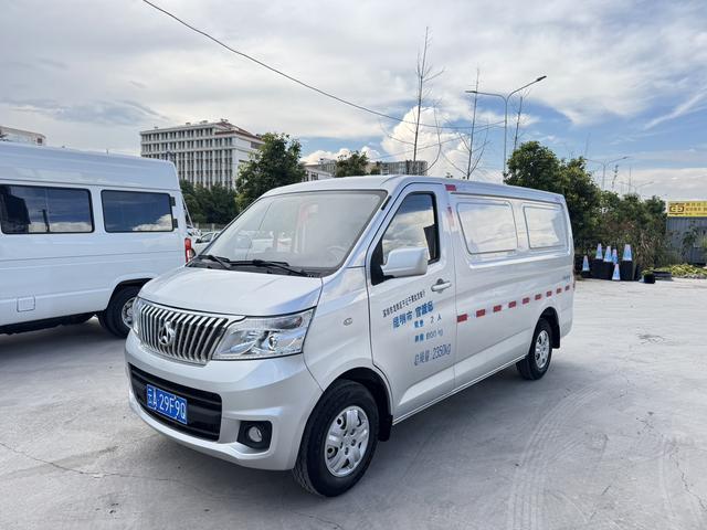 Ruixing M80 2019 1.5L basic type 2-seater single steam air conditioner national VI flat top back sliding door DAM15KR