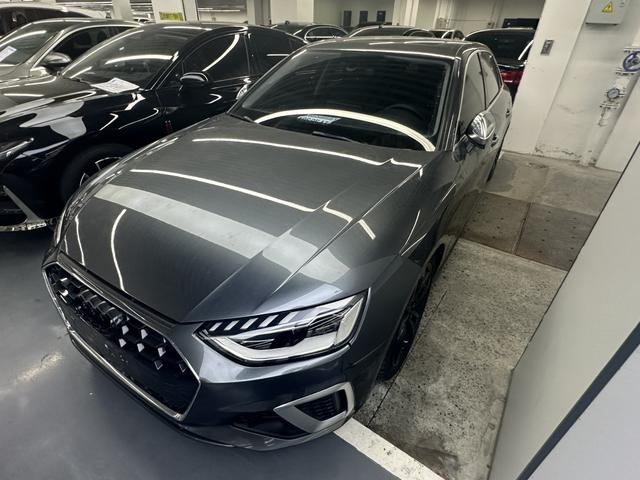 Audi A4L 2022 40 TFSI Stylish Dynamic