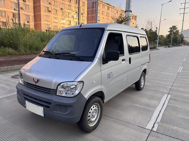 Wuling Zhiguang Small Card 2023 1.5L Single Row