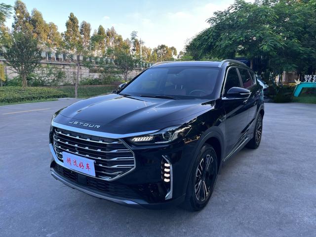 Jietu X70 PLUS 2021 facelift 1.5 T DCT Mountain Pro 5 seats