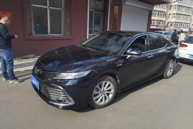 Camry 2021 dual-engine 2.5 HGVP leading version