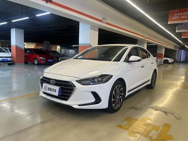 Leading the 2020 1.5L CVT Smart Hyun*Elite type