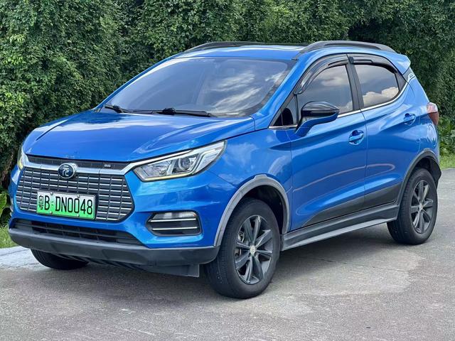 Yuan EV 2018 EV360 Smartlink Dazzling Cool Model