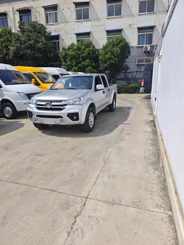 Fengjun 5 2021 2.0T diesel two-wheel drive super-economical large double-row national VI GW4D20M