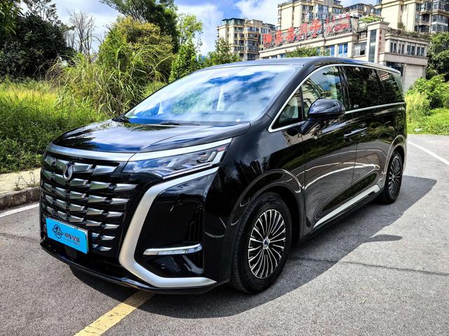 Denza D9 DM 2024 model 970 Luxury
