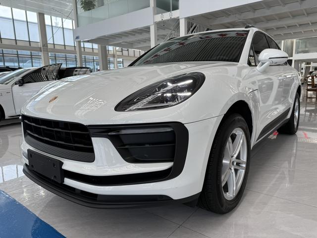 Macan 2024 2.0T automatic four-wheel drive 5-seater parallel import