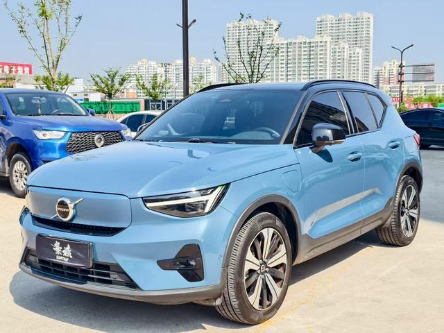 Volvo XC40 EV 2023 Long Battery Life Version