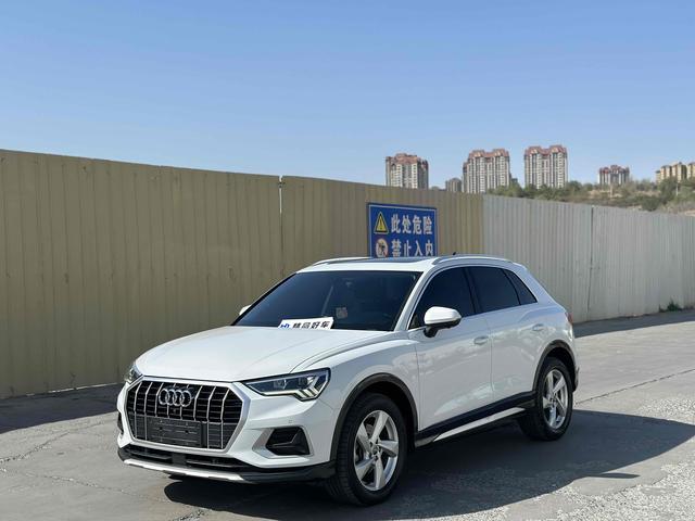 Audi Q3 2019 model 35 TFSI aggressive and elegant