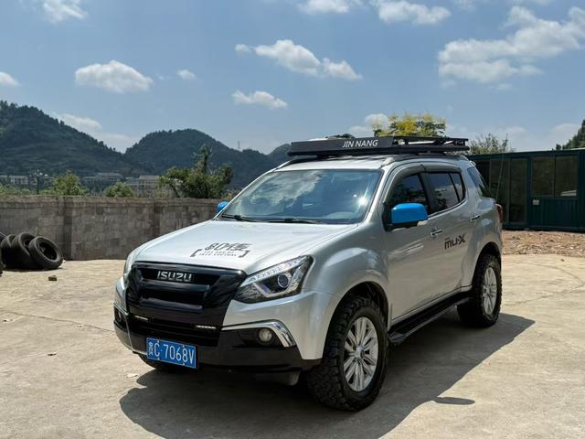 mu-X Makro 2017 3.0T 4WD Auto Premium 7-seat National V