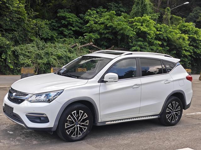 Song DM 2017 1.5TID full-time four-wheel drive honor type