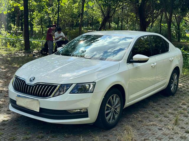 Octavia 2022 1.5L Automatic Comfort Edition
