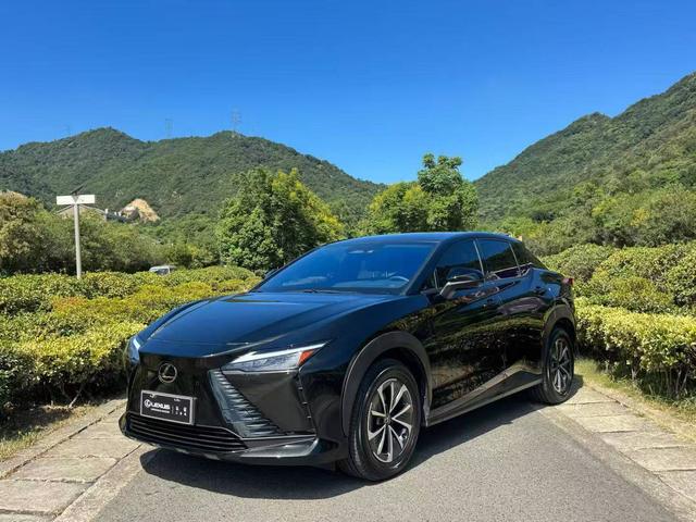 Lexus RZ 2023 450e DIRECT4 Longitudinal Edition