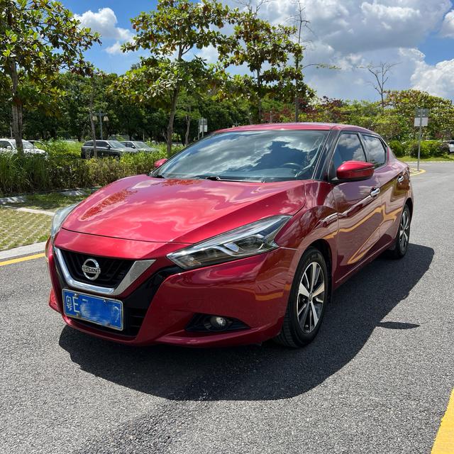 Bluebird 2019 1.6L CVT Dazzle Edition State V