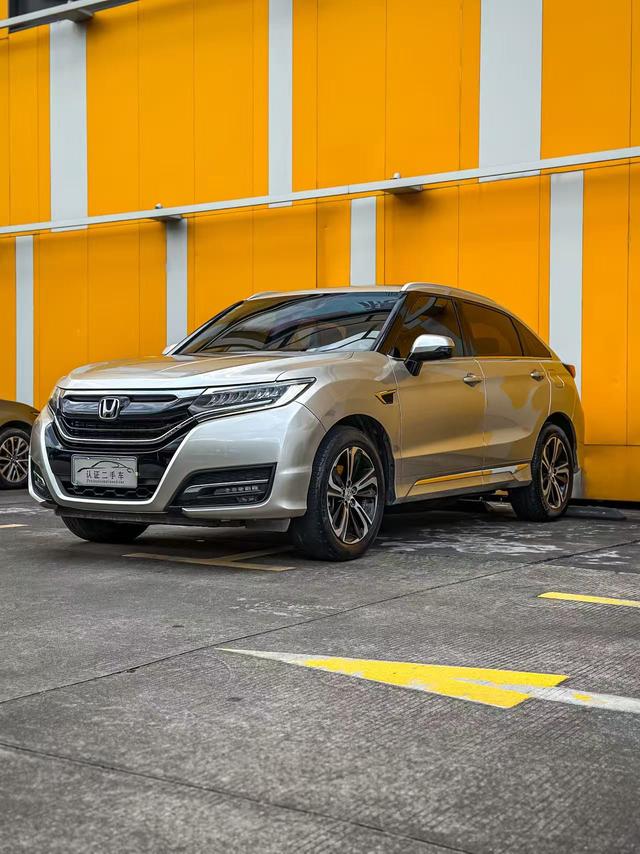 Honda UR-V 2017 370TURBO 2WD Premium Edition State V