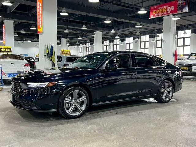Accord PHEV 2025 e: PHEV Premium Edition