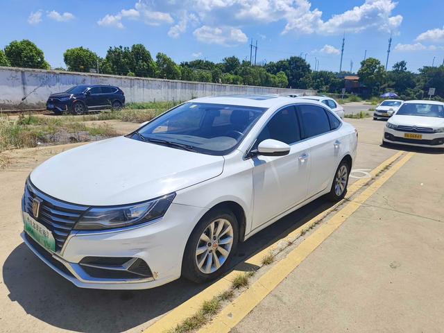 Roewe ei6 2017 45T Hybrid Connected Smart Edition