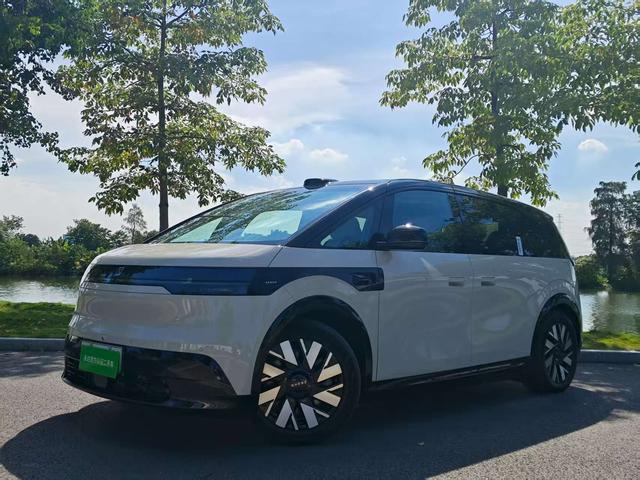 ZEEKR MIX 2025 102kWh long battery life Smart Driving version
