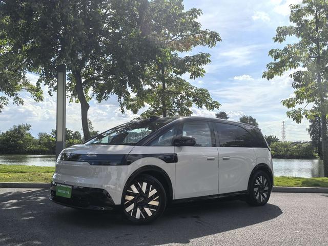 ZEEKR MIX 2025 102kWh long battery life Smart Driving version