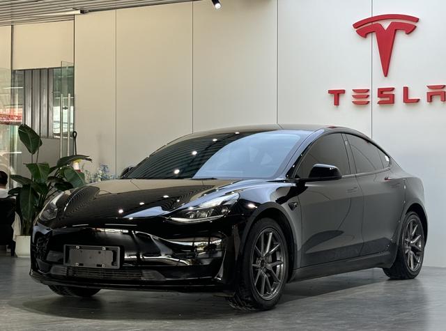 Model 3 2022 Rear Wheel Drive