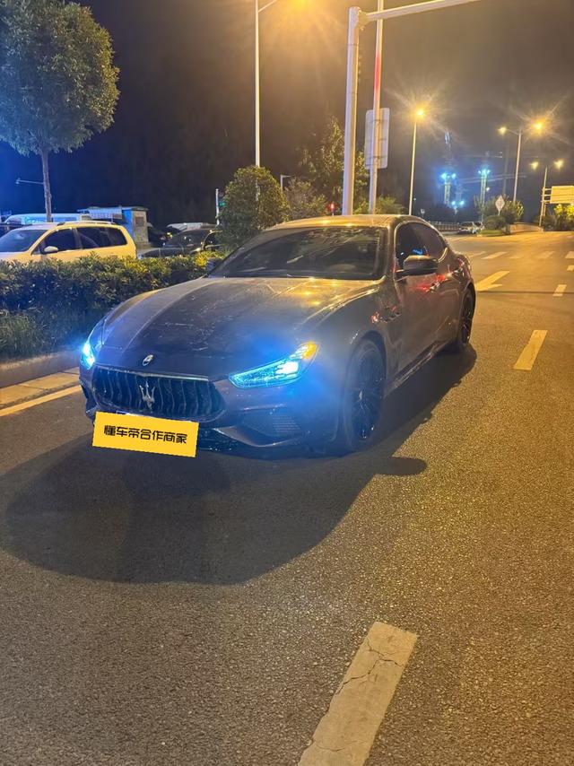 Ghibli 2023 3.0T Modena