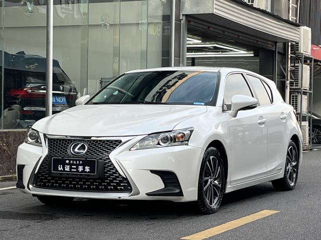 Lexus CT 2020 CT200h comfort edition two-color