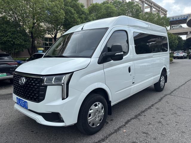 Xintu V80 2024 premium version 2.0T AMT Max Express long axis mid-top 127Ps 6-9 seats
