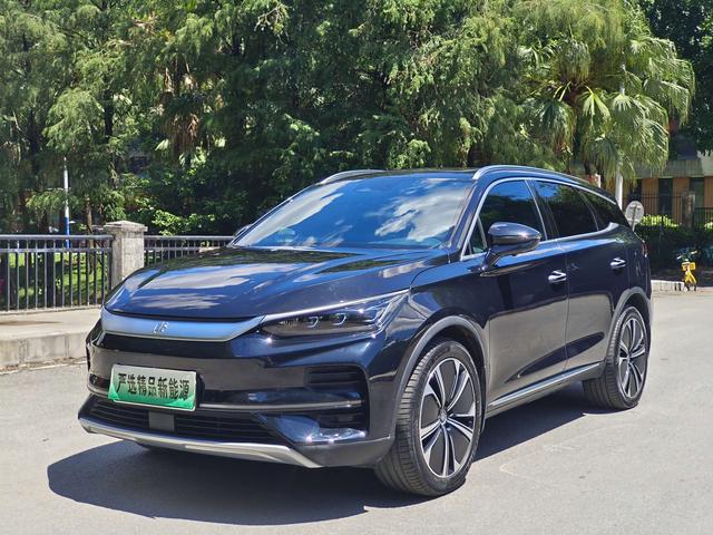 Tang EV 2022 635KM four-wheel drive flagship model