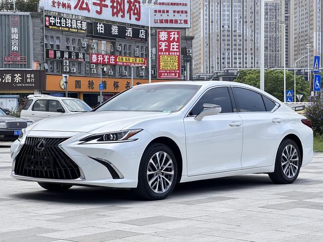 Lexus ES 2022 200 Excellence