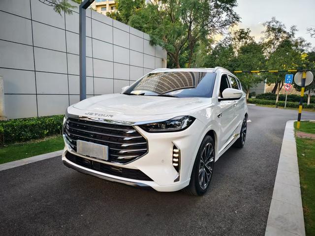 JETRO X70 PLUS 2021 1.6T DCT Sky 5-seater