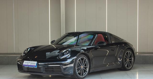 Porsche 911 2023 Targa 4 3.0T