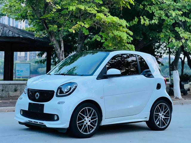 Smart fortwo 2018 model 0.9T 80kw Yaojin Special Edition Country V