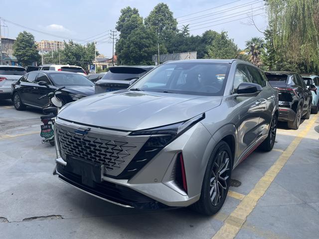Changan Auchan Z6 2022 Blue Whale 1.5T DCT Intelligent Voyager