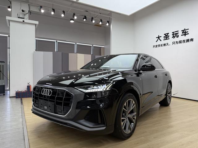 Audi Q8 2022 55 TFSI Pegasus Dynamics