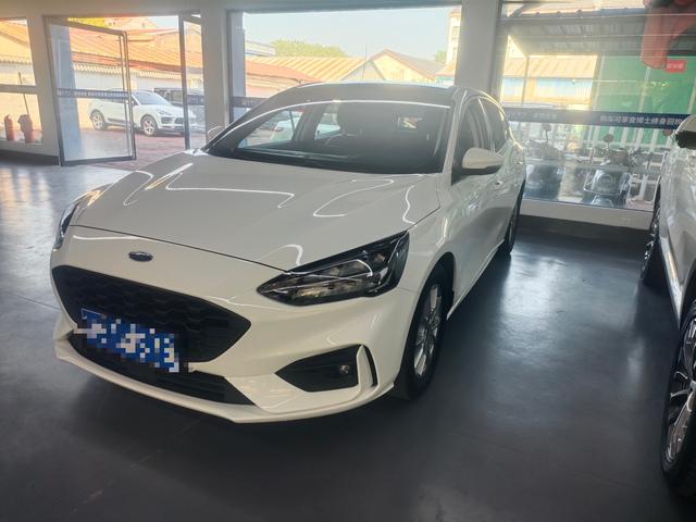 Fox 2021 hatchback EcoBoost 180 automatic front tide type