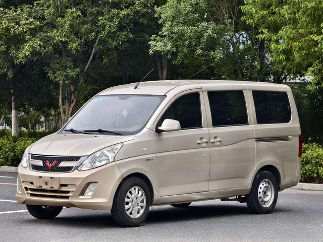 Wuling Rongguang V 2018 1.5L Standard Type