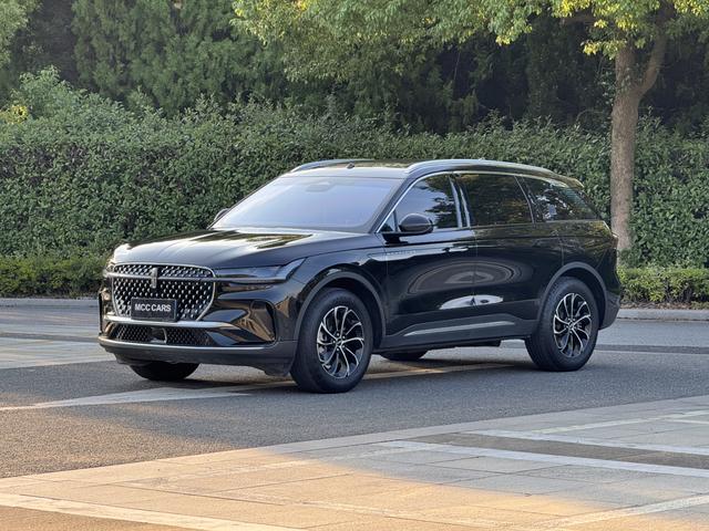 Voyager 2023 2.0T 4WD Premium