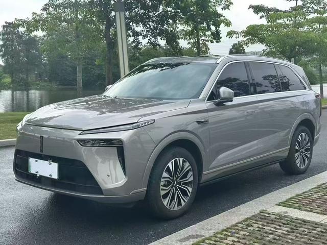 Blue Mountain 2023 four-wheel drive ultra-long battery life version