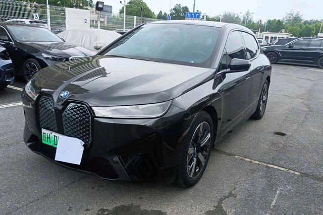 BMW iX 2022 xDrive40