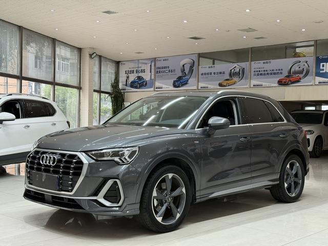 Audi Q3 2022 35 TFSI Progressive Dynamic